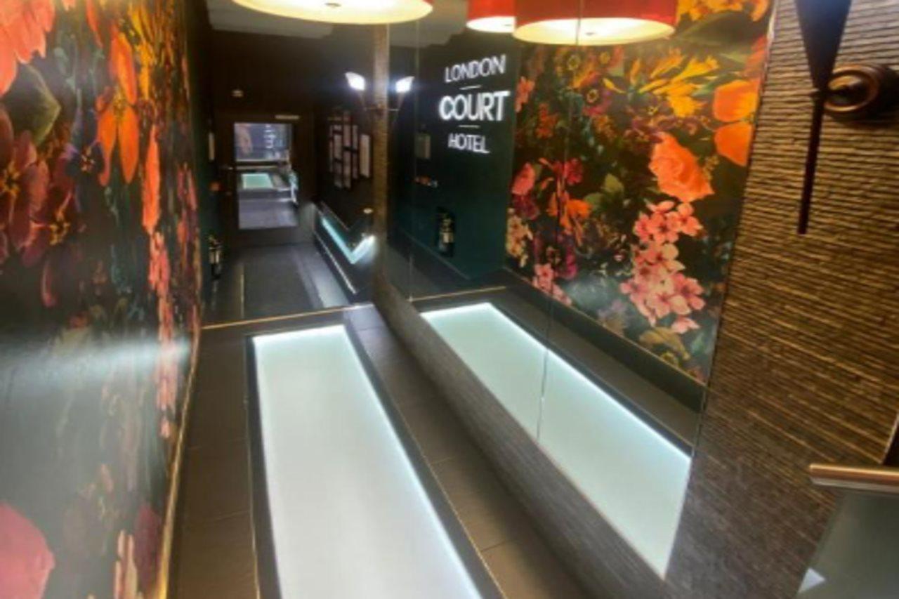 London Court Hotel Bagian luar foto